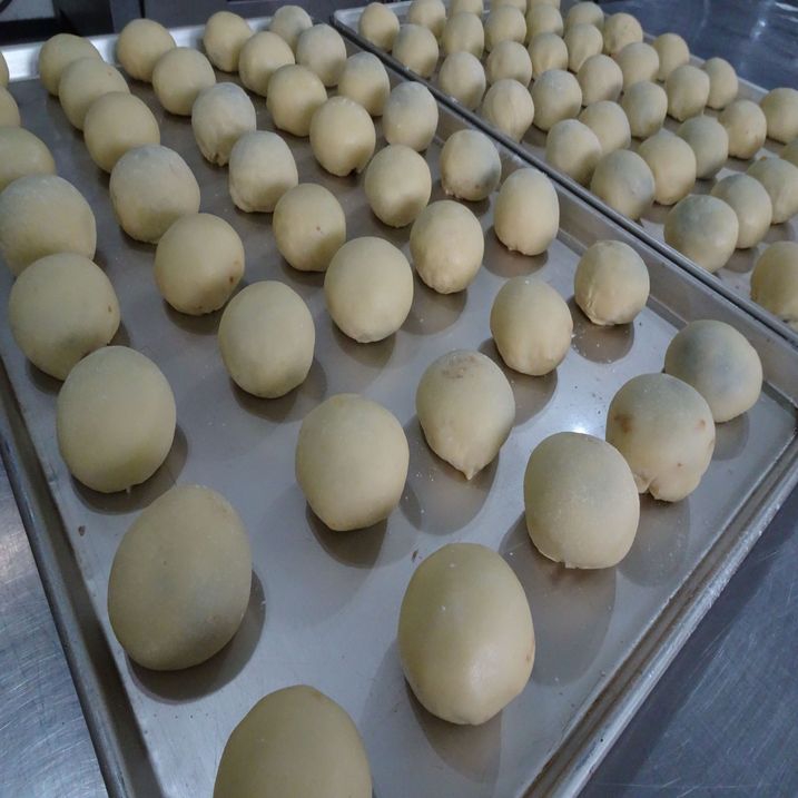 蛋黃酥製作示意圖